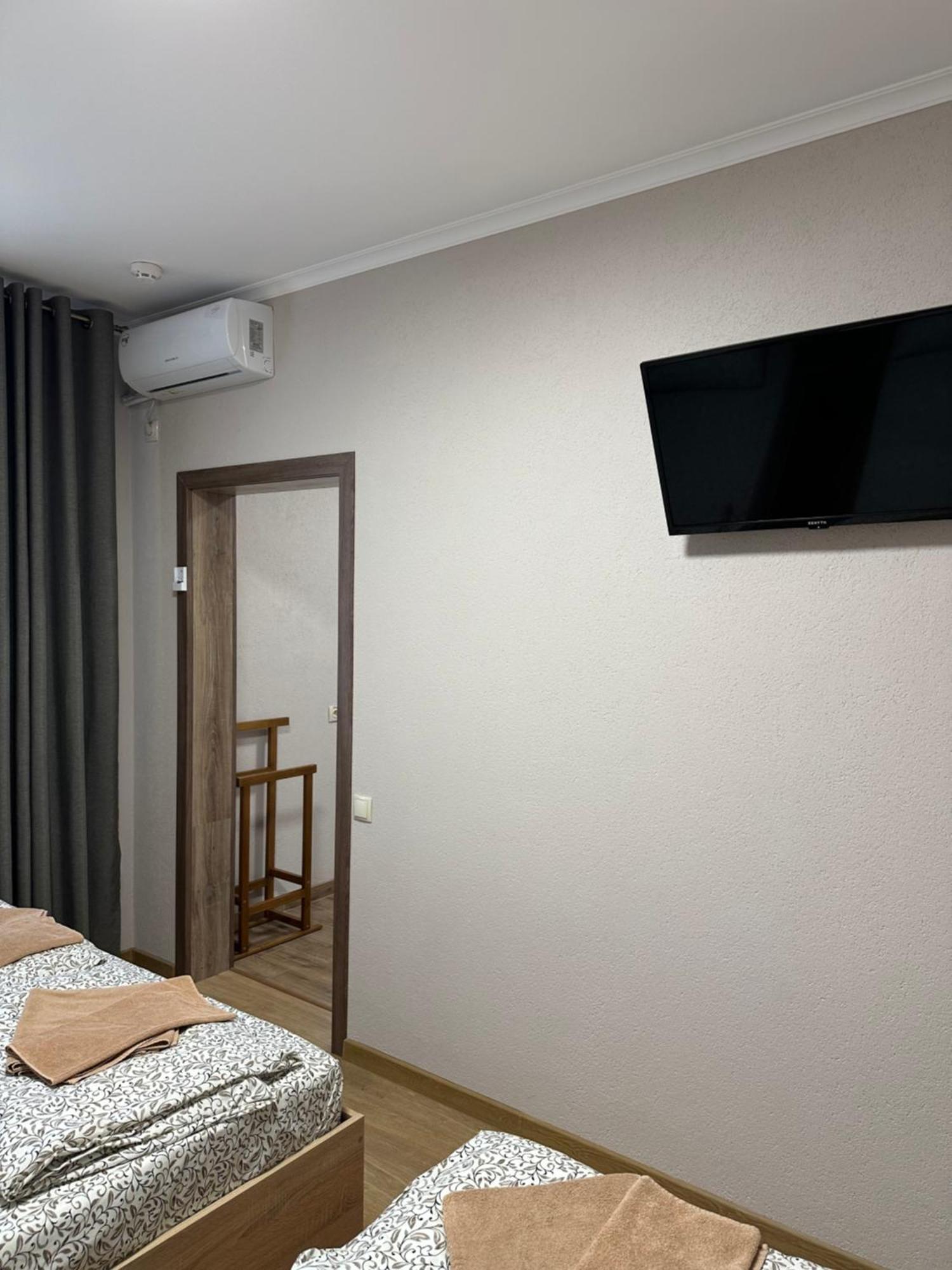 Hotel Каприз Kamenec Podolský Exteriér fotografie