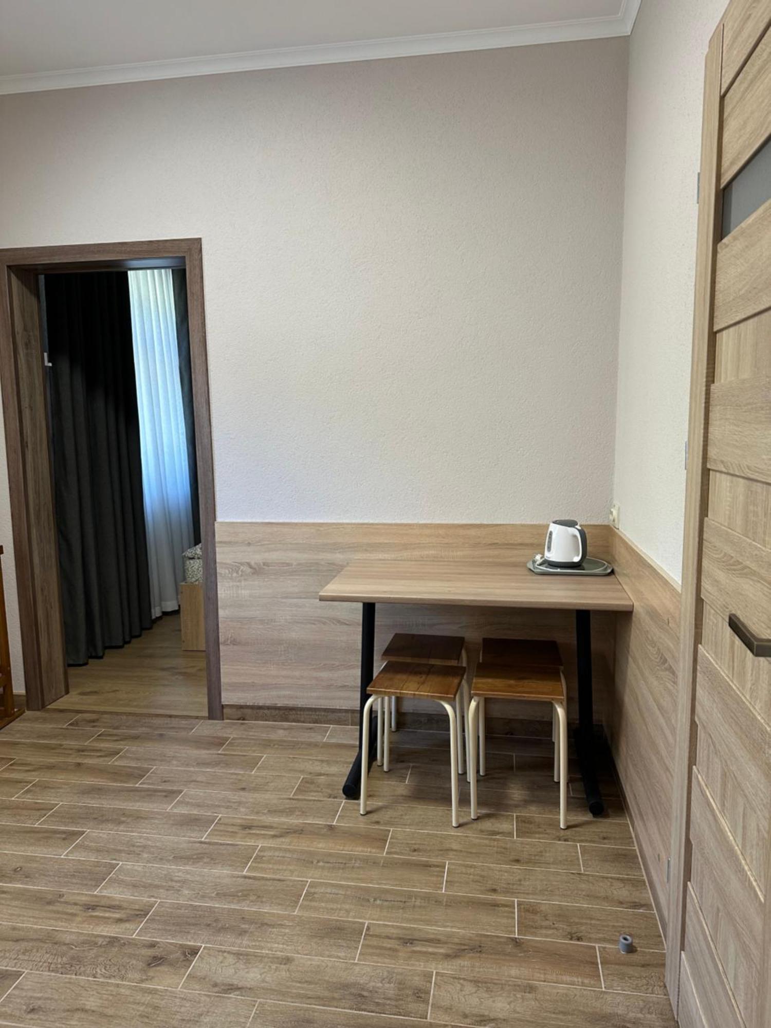 Hotel Каприз Kamenec Podolský Exteriér fotografie